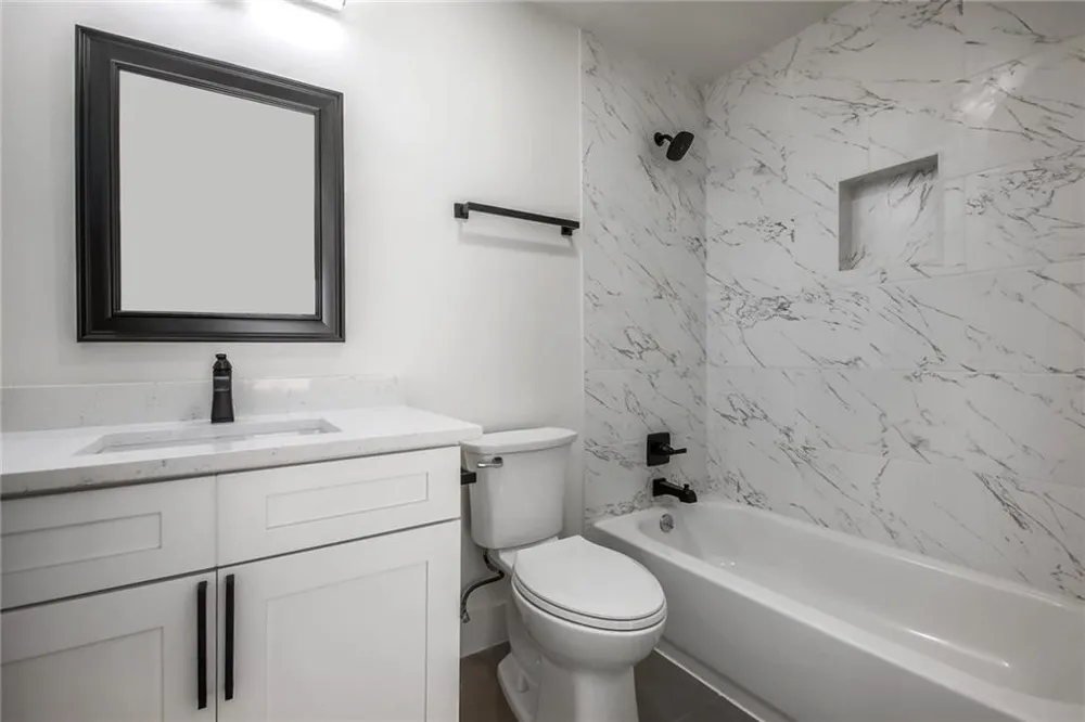 511 E 50th Street #A Austin, TX 78751
