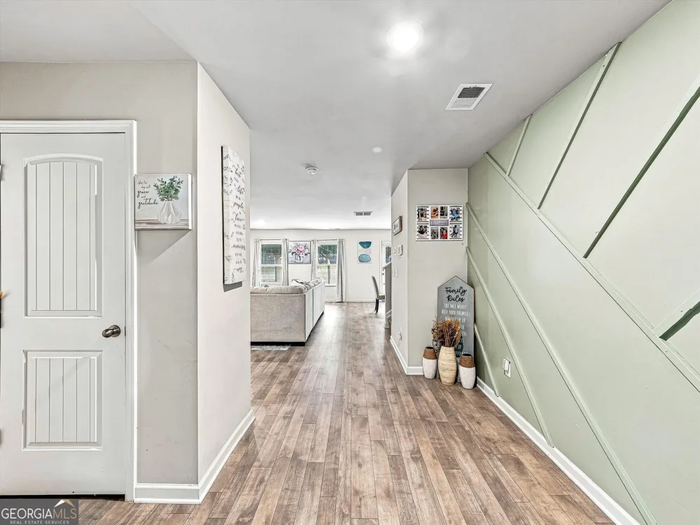 180 Edinburgh LN Covington, GA 30016