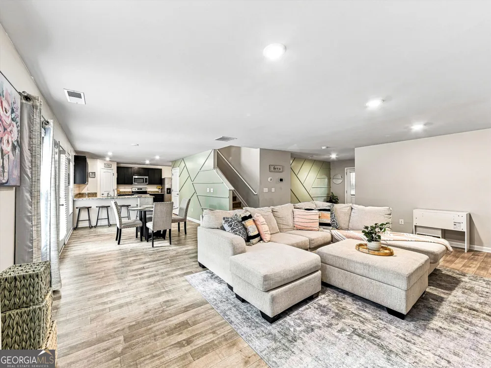 180 Edinburgh LN Covington, GA 30016
