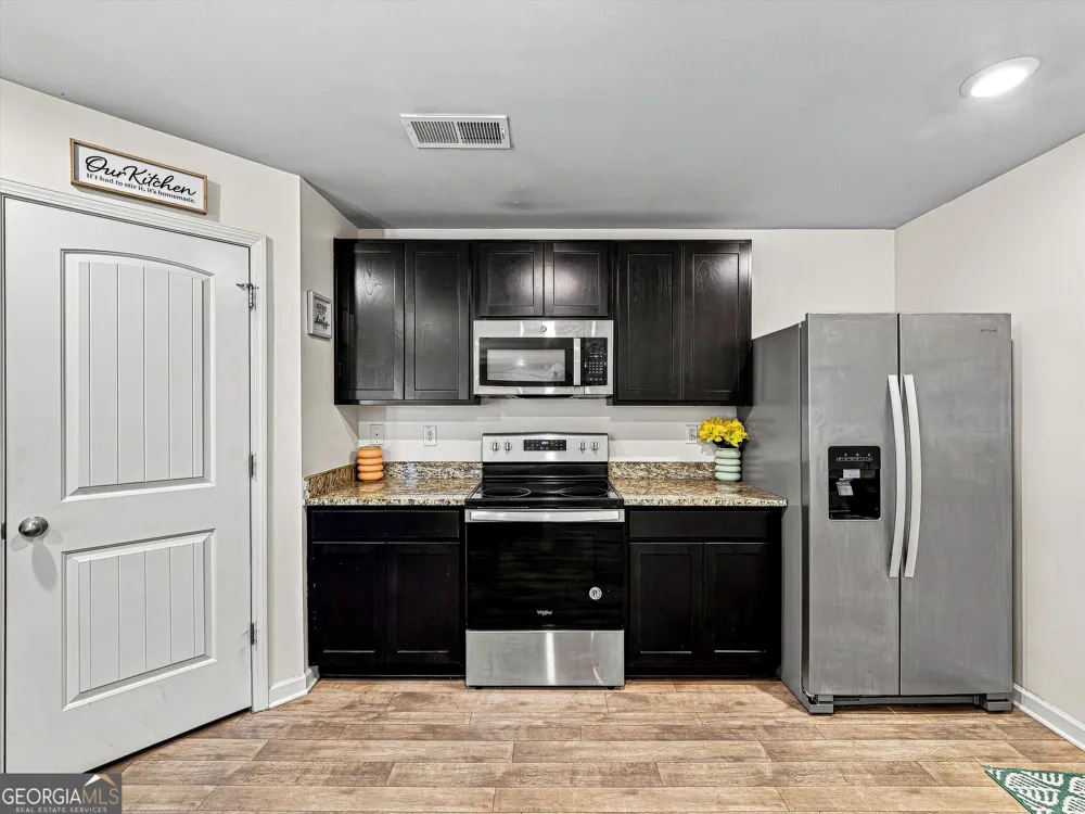 180 Edinburgh LN Covington, GA 30016