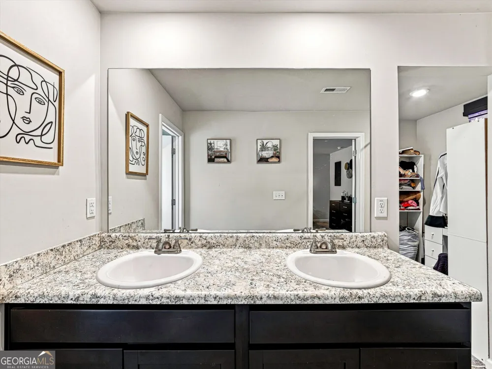180 Edinburgh LN Covington, GA 30016