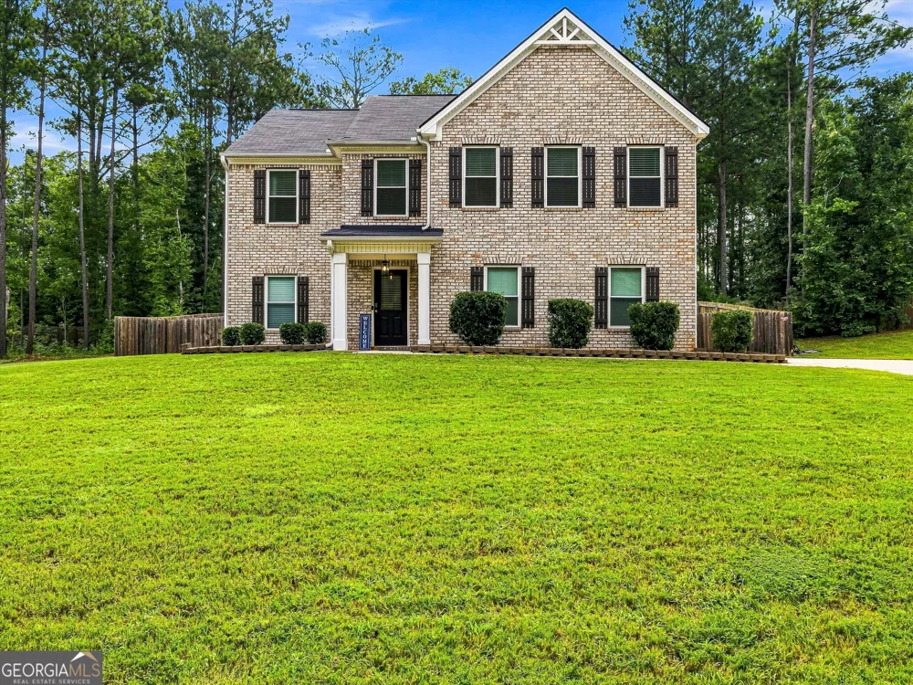 180 Edinburgh LN Covington, GA 30016