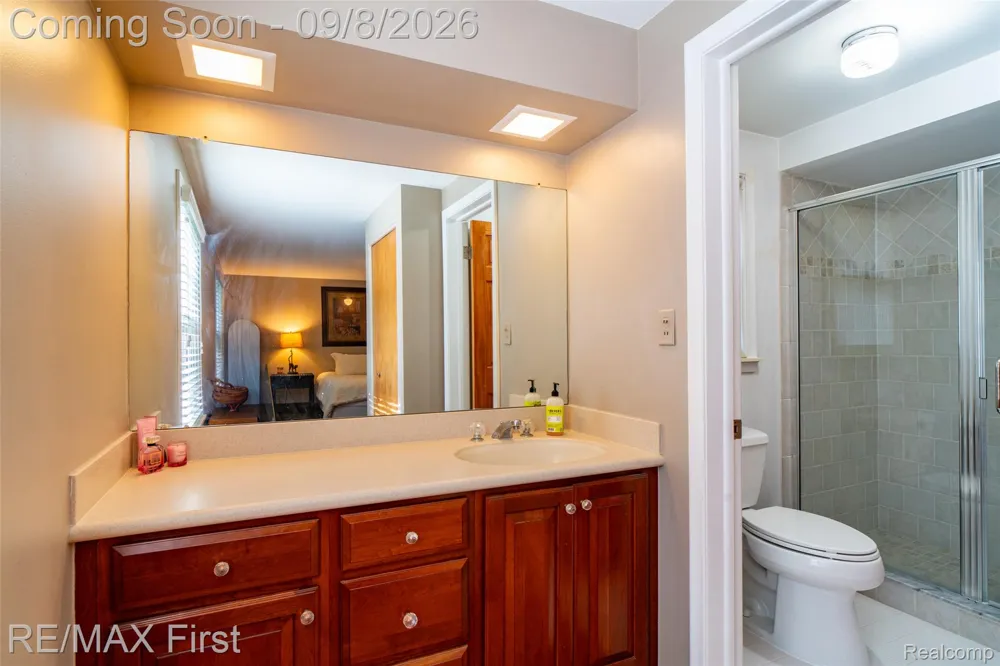 2669 McClintock Road Bloomfield Charter Township, MI 48302