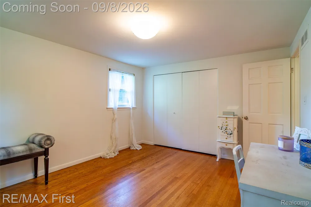 2669 McClintock Road Bloomfield Charter Township, MI 48302