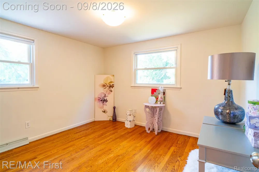2669 McClintock Road Bloomfield Charter Township, MI 48302