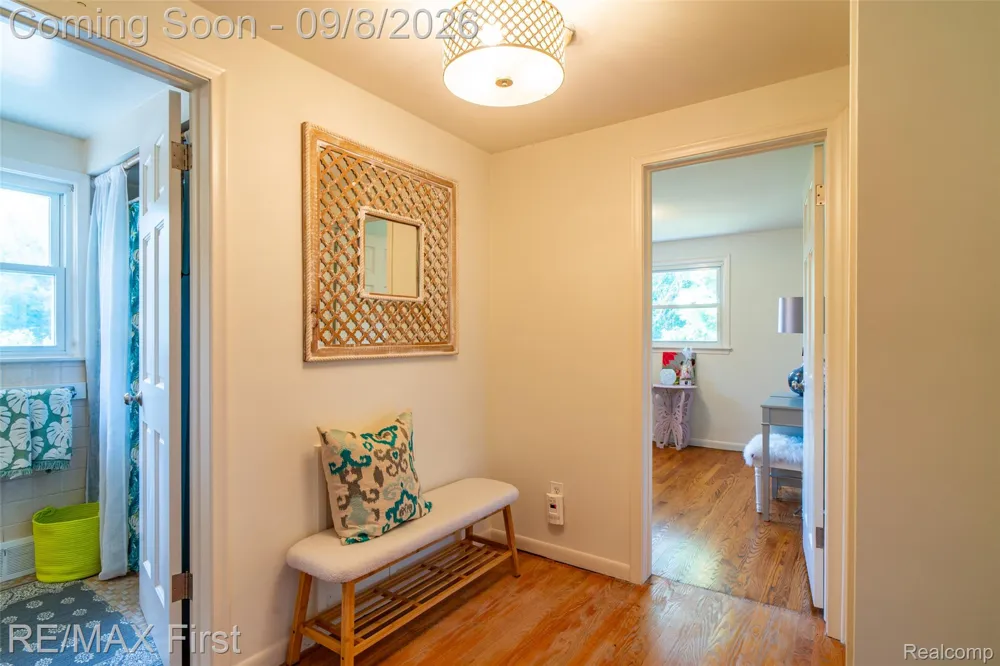 2669 McClintock Road Bloomfield Charter Township, MI 48302