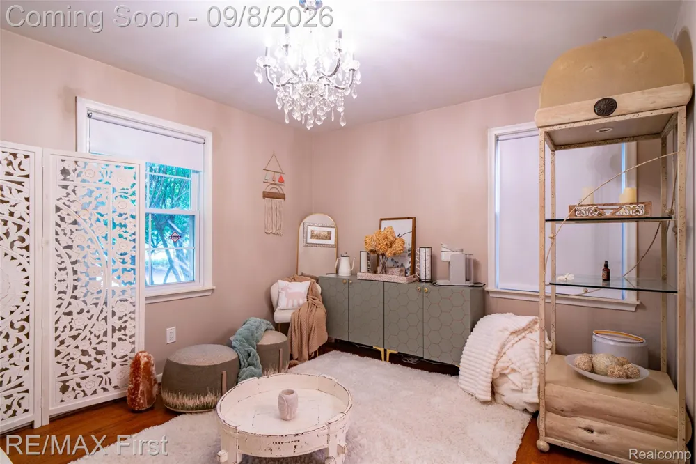 2669 McClintock Road Bloomfield Charter Township, MI 48302