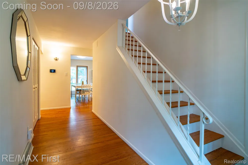 2669 McClintock Road Bloomfield Charter Township, MI 48302