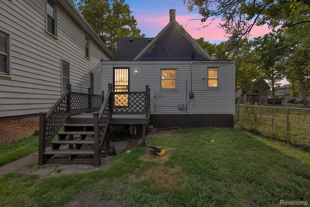 4450 Military Street Detroit City, MI 48210