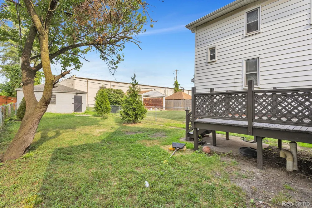 4450 Military Street Detroit City, MI 48210