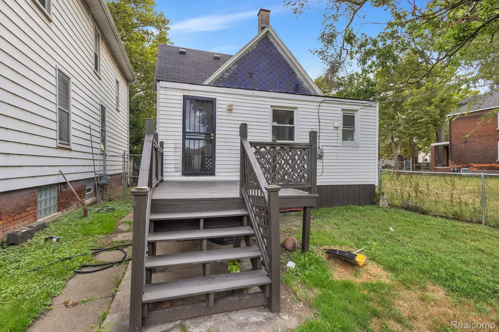 4450 Military Street Detroit City, MI 48210