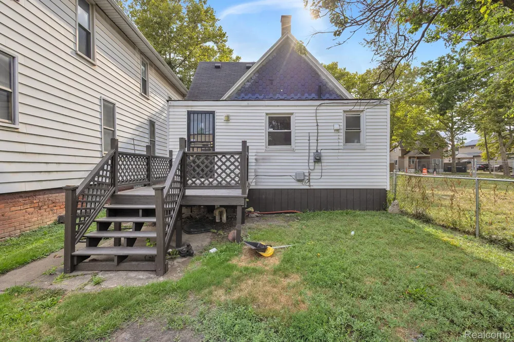 4450 Military Street Detroit City, MI 48210