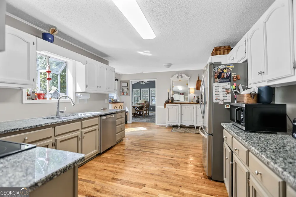 232 Lakewood DR Carrollton, GA 30117