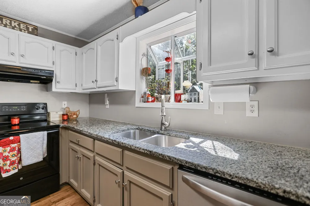 232 Lakewood DR Carrollton, GA 30117