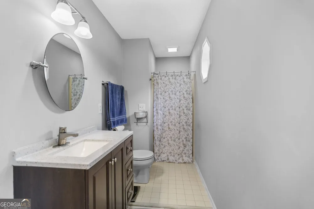 232 Lakewood DR Carrollton, GA 30117