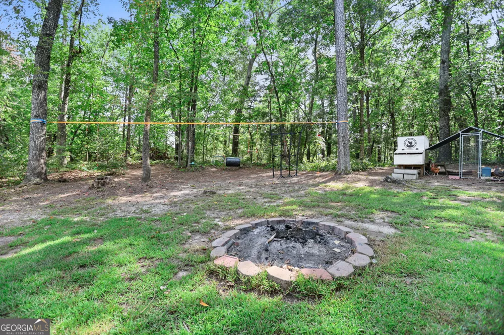 232 Lakewood DR Carrollton, GA 30117