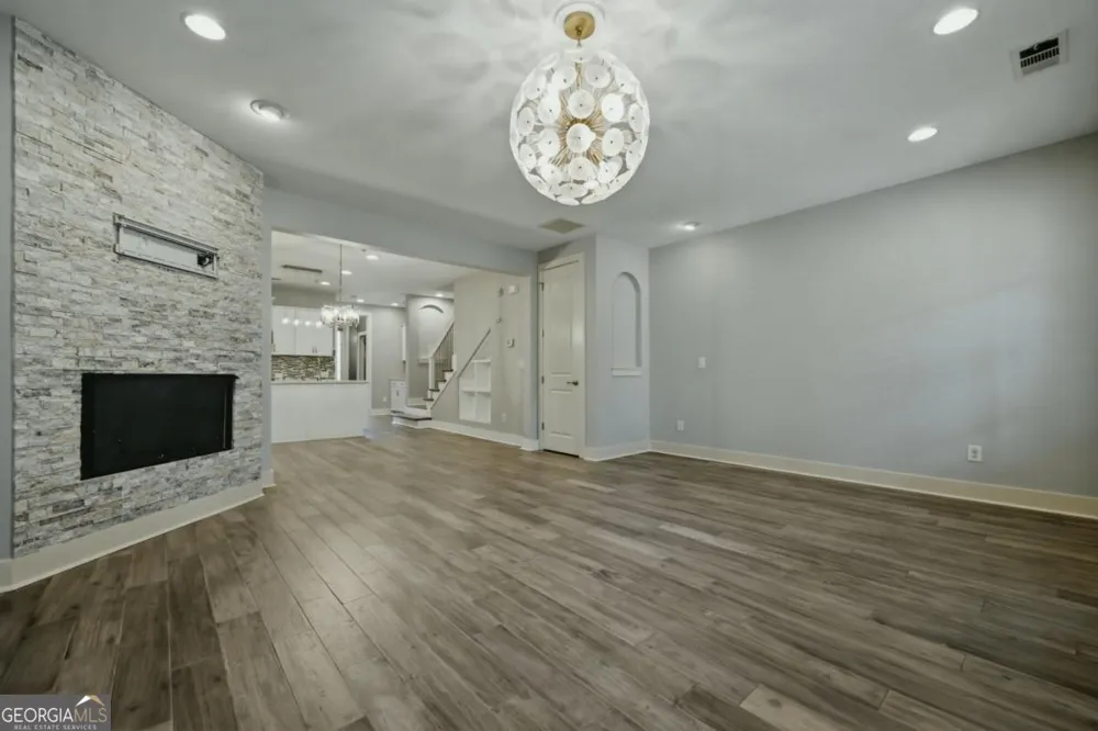 6146 Holly Park LN SE Mableton, GA 30126