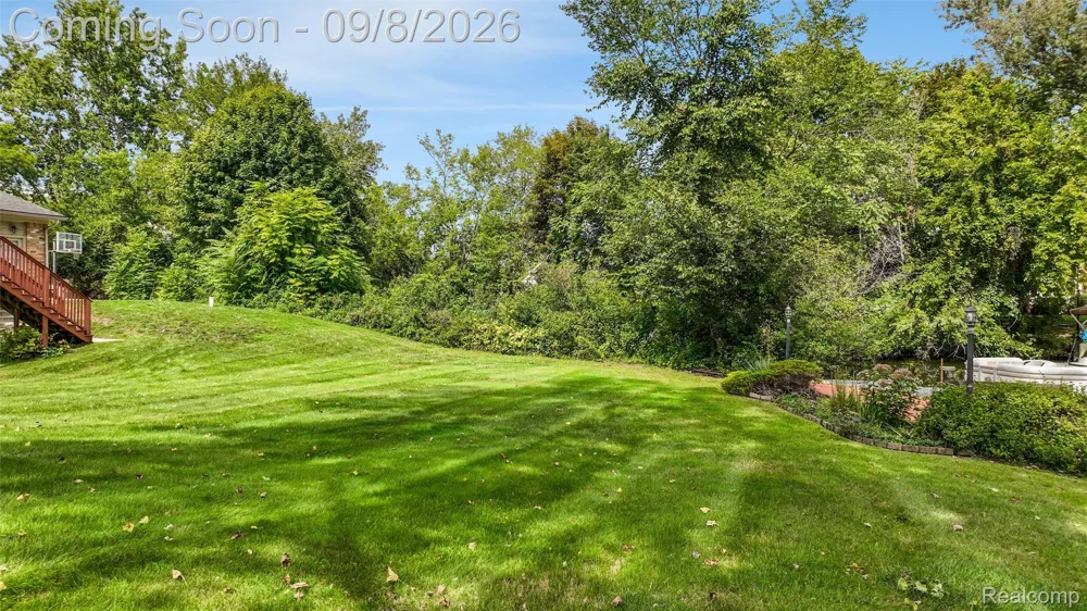 6025 Venice Drive Commerce Charter Township, MI 48382