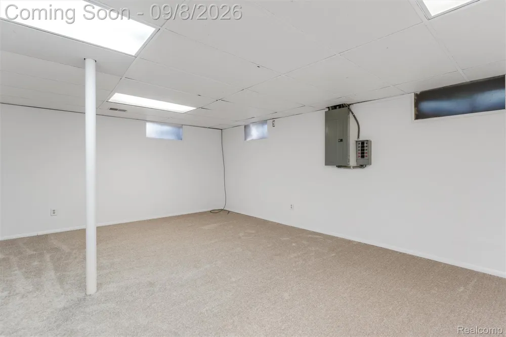 6025 Venice Drive Commerce Charter Township, MI 48382