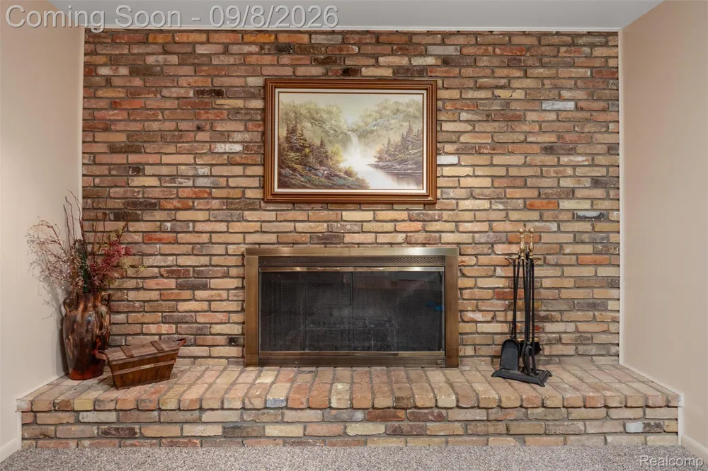 6025 Venice Drive Commerce Charter Township, MI 48382