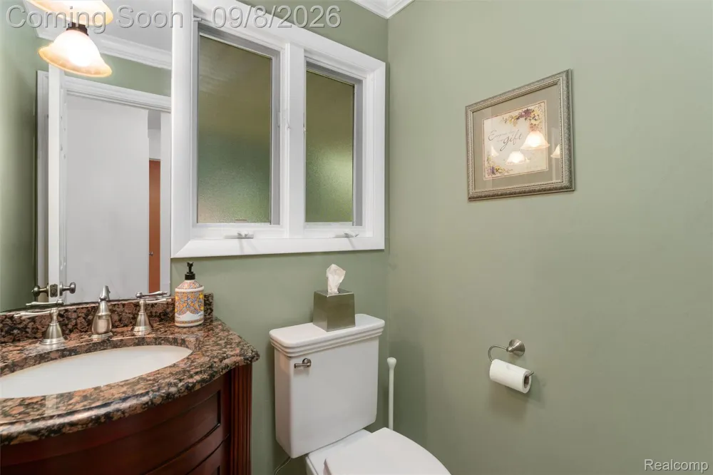 6025 Venice Drive Commerce Charter Township, MI 48382