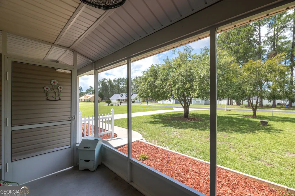 6663 Pine Ridge CIR Blackshear, GA 31516