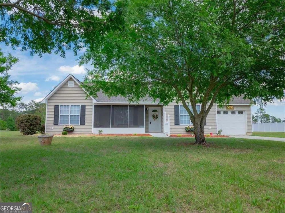 6663 Pine Ridge CIR Blackshear, GA 31516