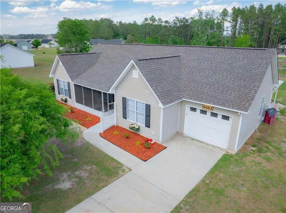 6663 Pine Ridge CIR Blackshear, GA 31516