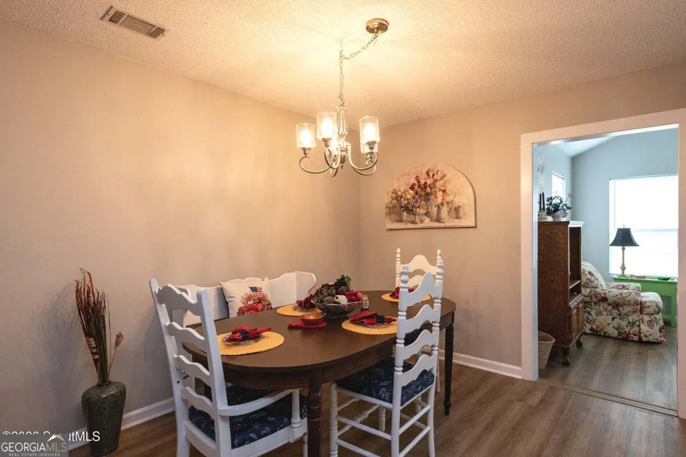 6663 Pine Ridge CIR Blackshear, GA 31516