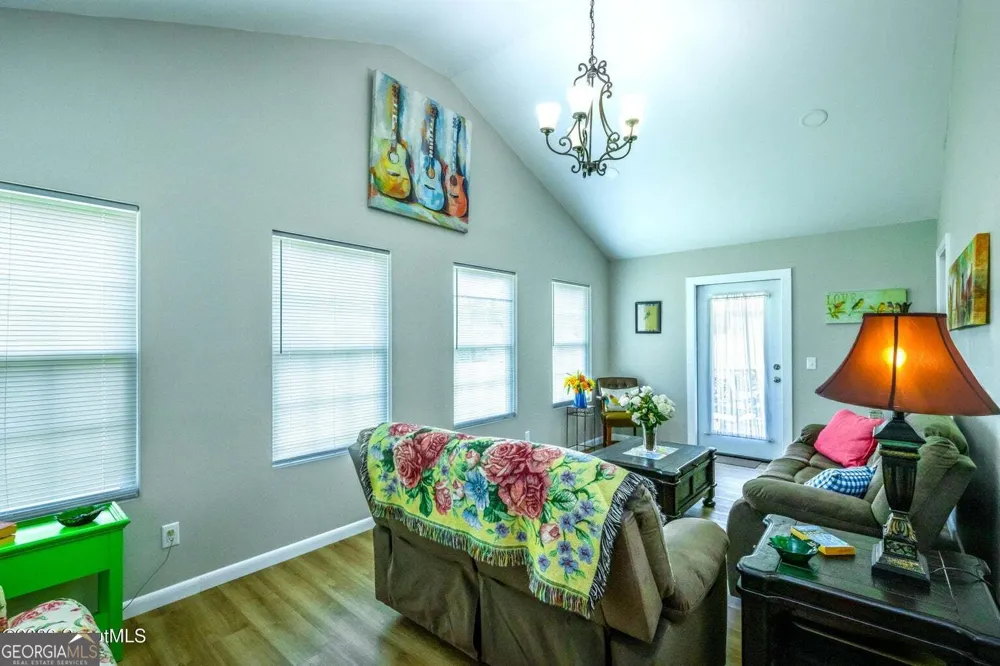 6663 Pine Ridge CIR Blackshear, GA 31516