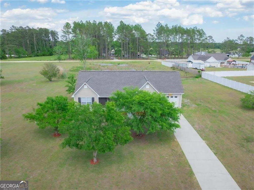 6663 Pine Ridge CIR Blackshear, GA 31516