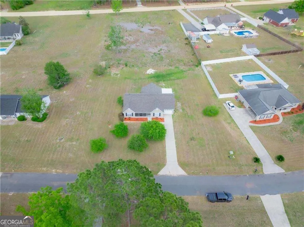 6663 Pine Ridge CIR Blackshear, GA 31516
