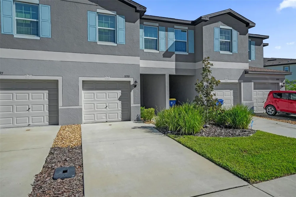 32201 POWDERPUFF MIMOSA DRIVE San Antonio, FL 33576