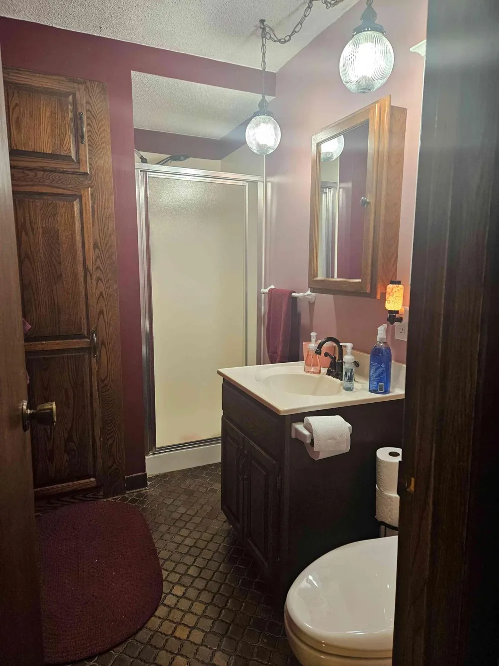 608 Chateau Circle Burnsville, MN 55337