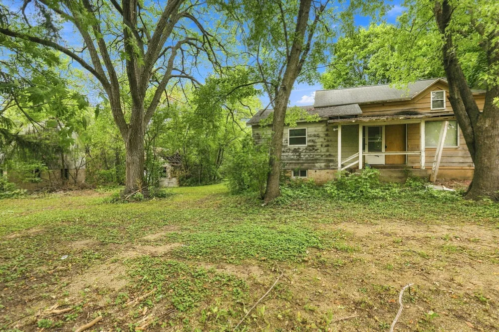 401 S Division Street Roberts, WI 54023