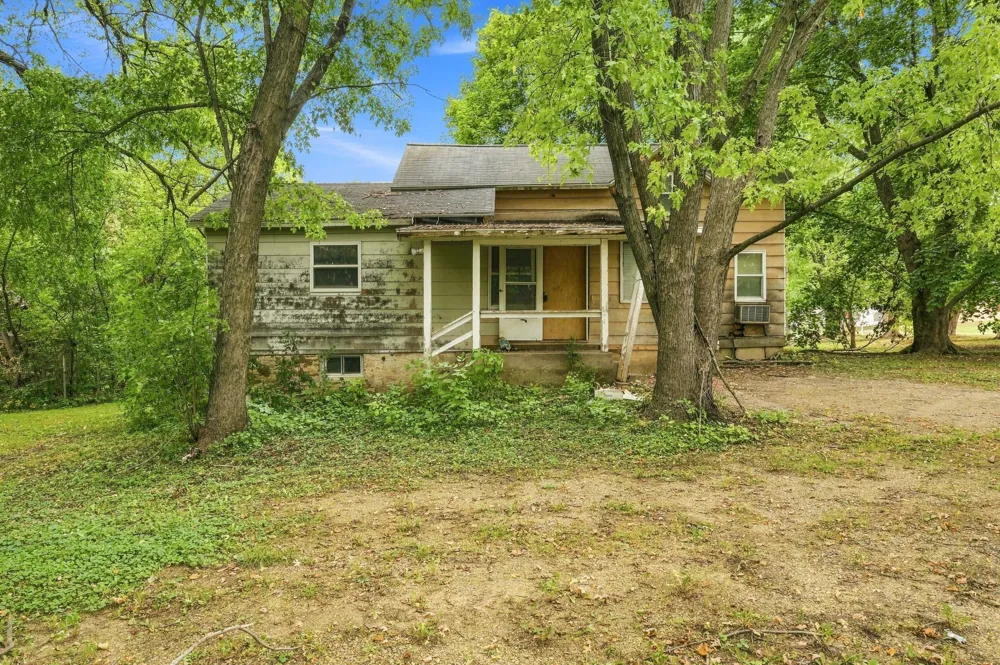 401 S Division Street Roberts, WI 54023