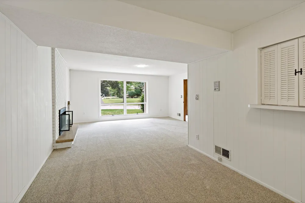 5921 Wisconsin Circle New Hope, MN 55428
