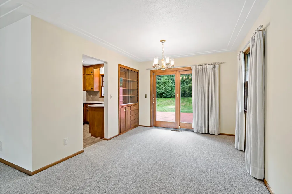 5921 Wisconsin Circle New Hope, MN 55428