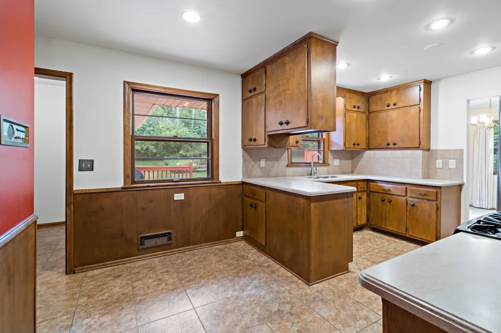 5921 Wisconsin Circle New Hope, MN 55428