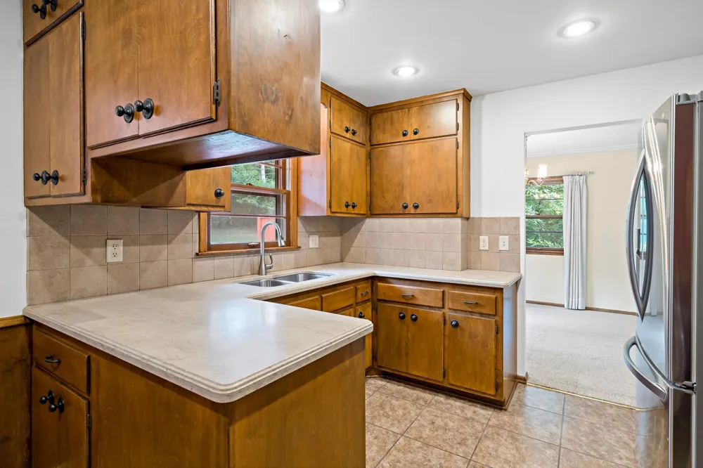 5921 Wisconsin Circle New Hope, MN 55428