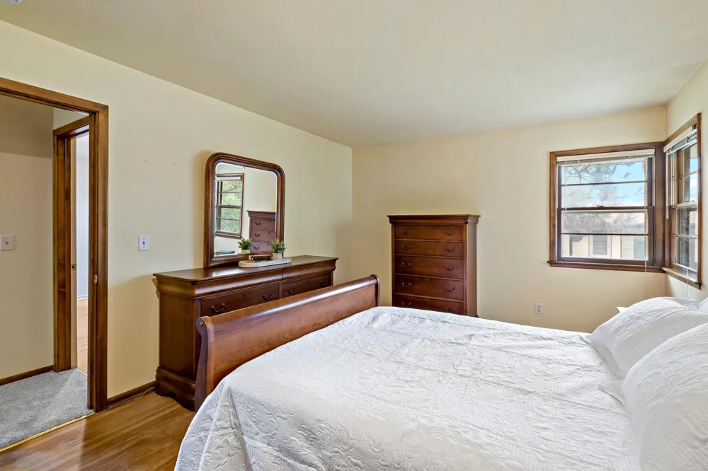 5921 Wisconsin Circle New Hope, MN 55428