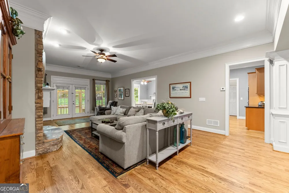 4614 Chartwell Chase CT Flowery Branch, GA 30542