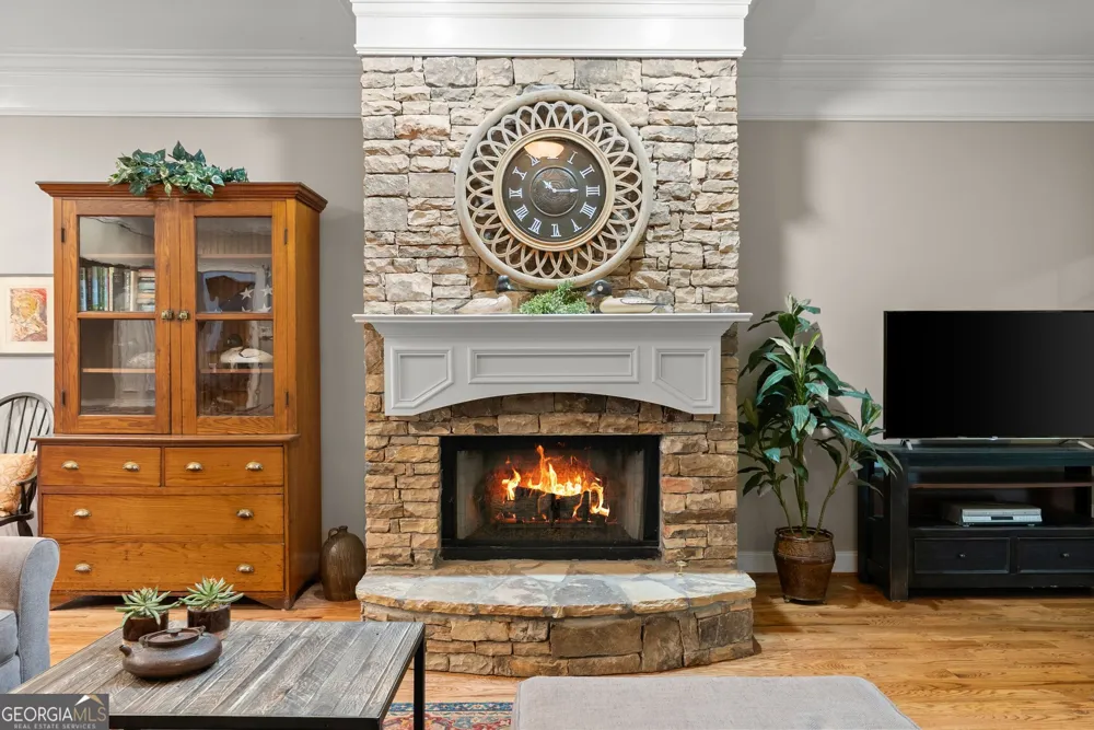 4614 Chartwell Chase CT Flowery Branch, GA 30542