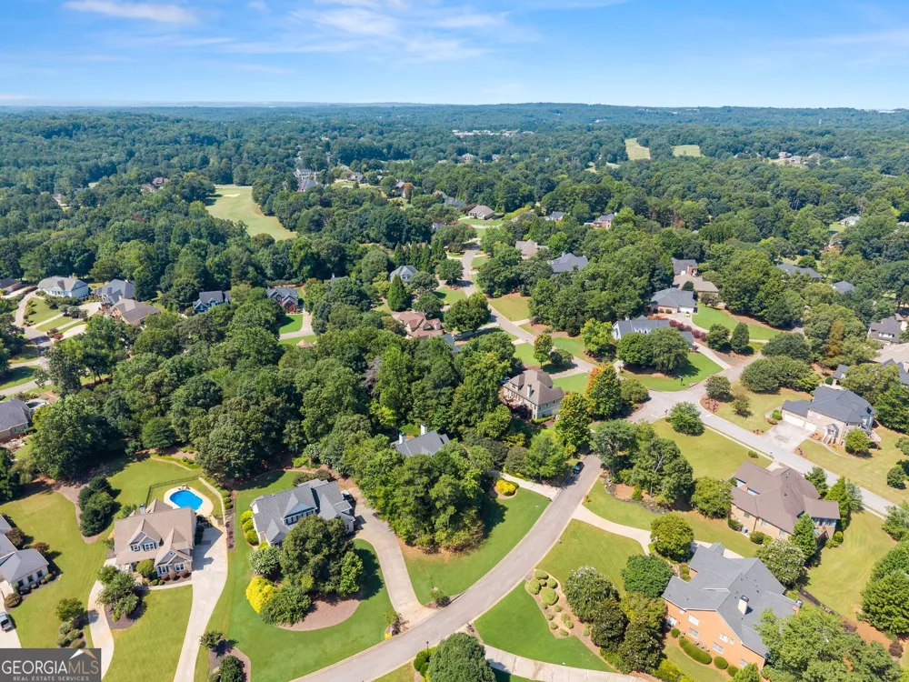 4614 Chartwell Chase CT Flowery Branch, GA 30542