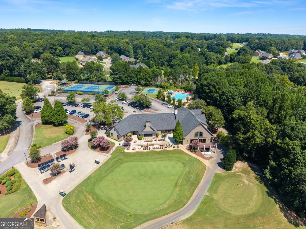 4614 Chartwell Chase CT Flowery Branch, GA 30542