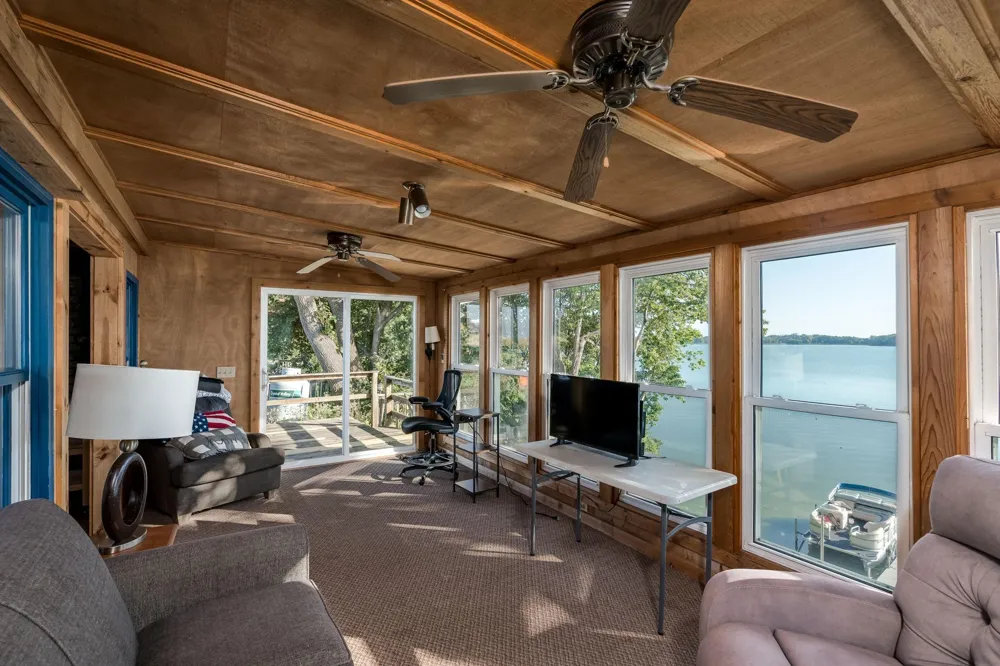 614 Doran Drive Madison Lake, MN 56063