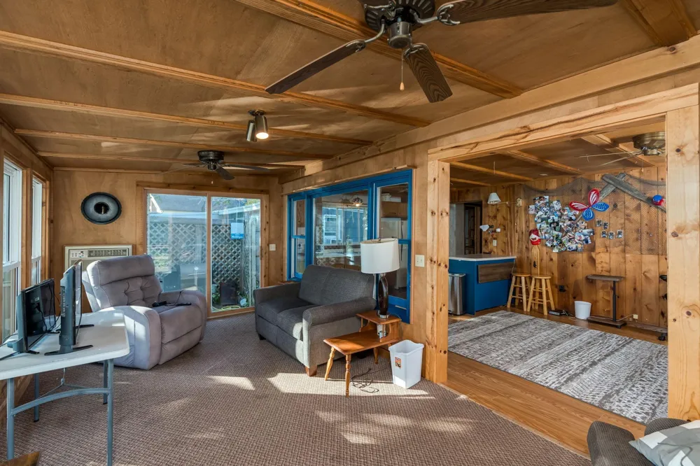 614 Doran Drive Madison Lake, MN 56063