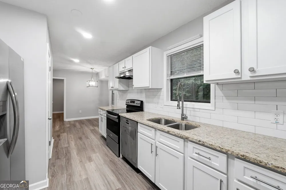 4380 Cary DR SW Snellville, GA 30039