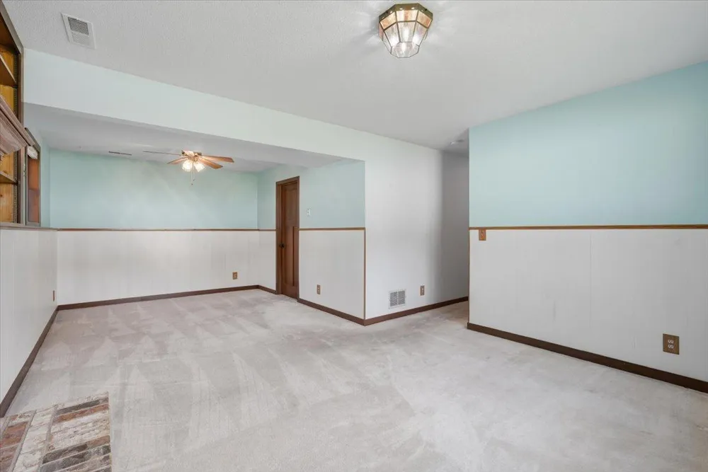 7474 Jeffery Lane S Cottage Grove, MN 55016