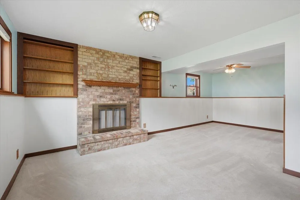 7474 Jeffery Lane S Cottage Grove, MN 55016